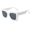 Stock Plastic UV400 Gafas de sol protectores de mujeres #84046