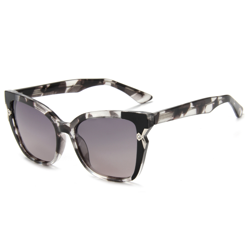 7014 Gran marco de ojo de gato con metal y diseño de diario infructuoso lente de lente gafas de sol para mujeres