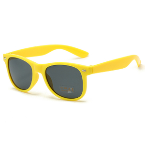 8816305 Los remaches plateados de color amarillo brillante promover gafas de sol de ventas