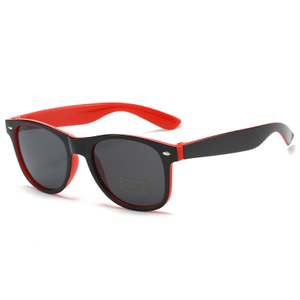 88163-12 Color negro afuera y color rojo dentro de bajo precio Gafas de sol de bicol para promocionar ventas